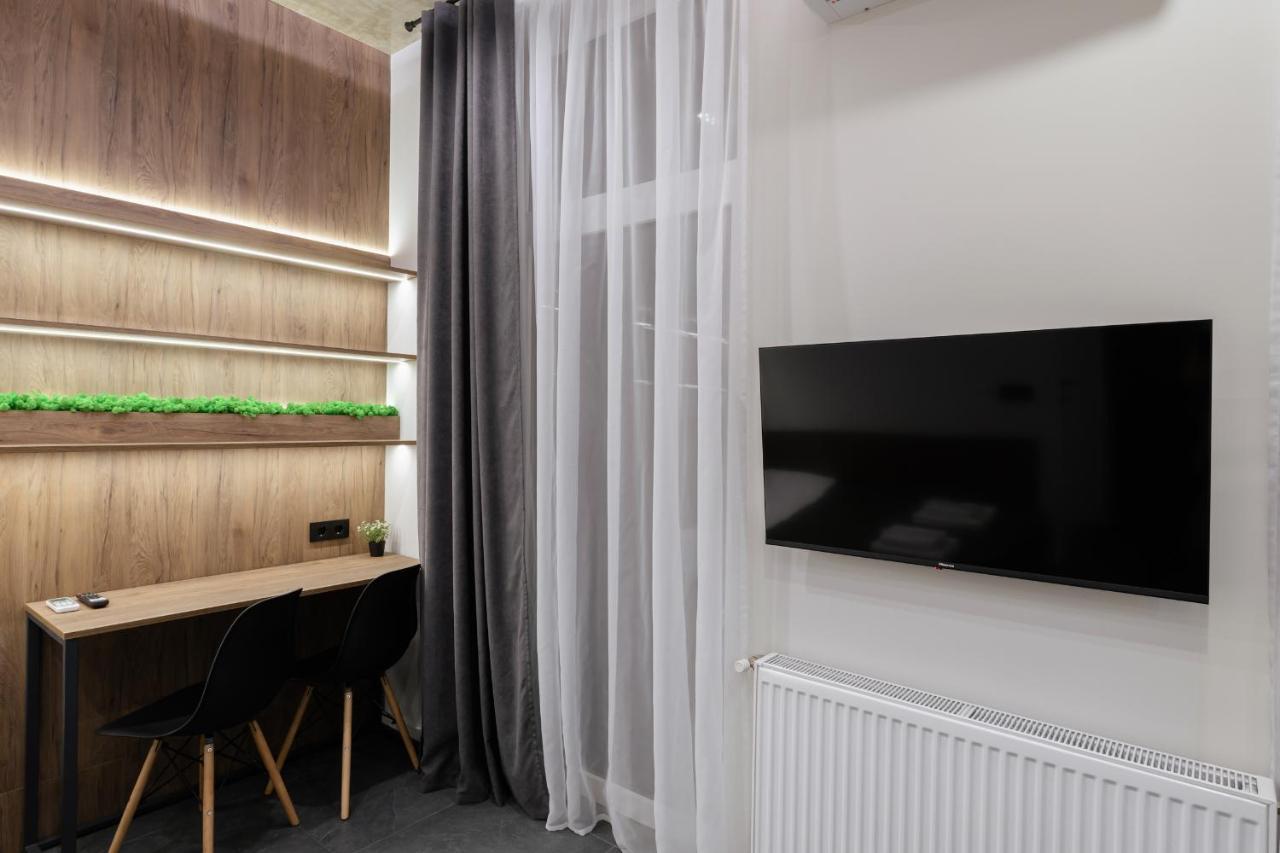 Luxury Apartments Smart House Užhorod Esterno foto