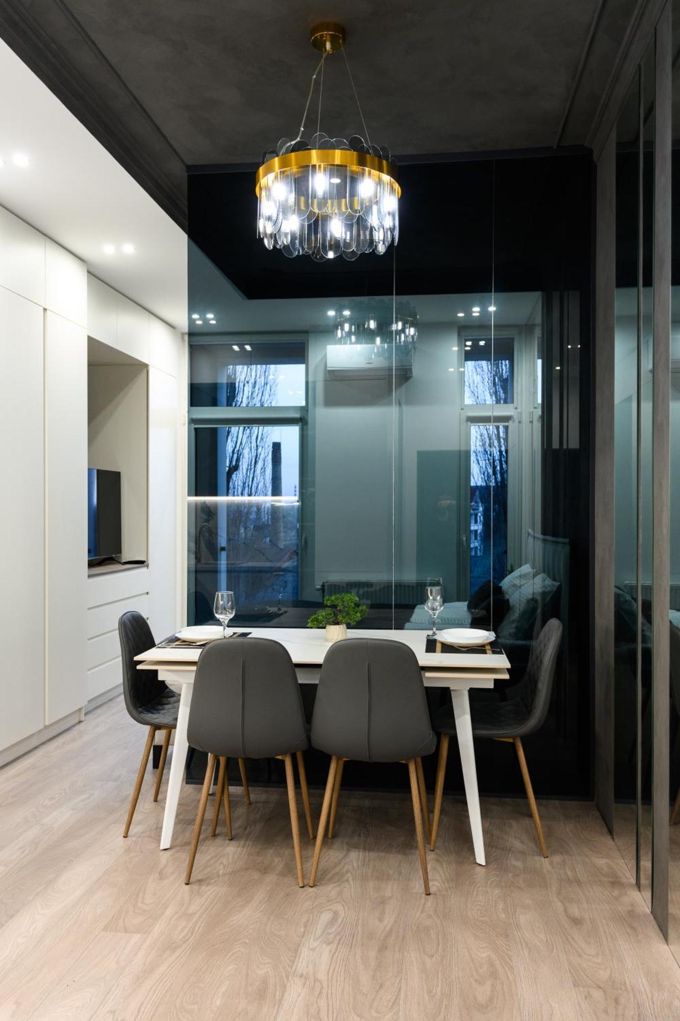 Luxury Apartments Smart House Užhorod Esterno foto